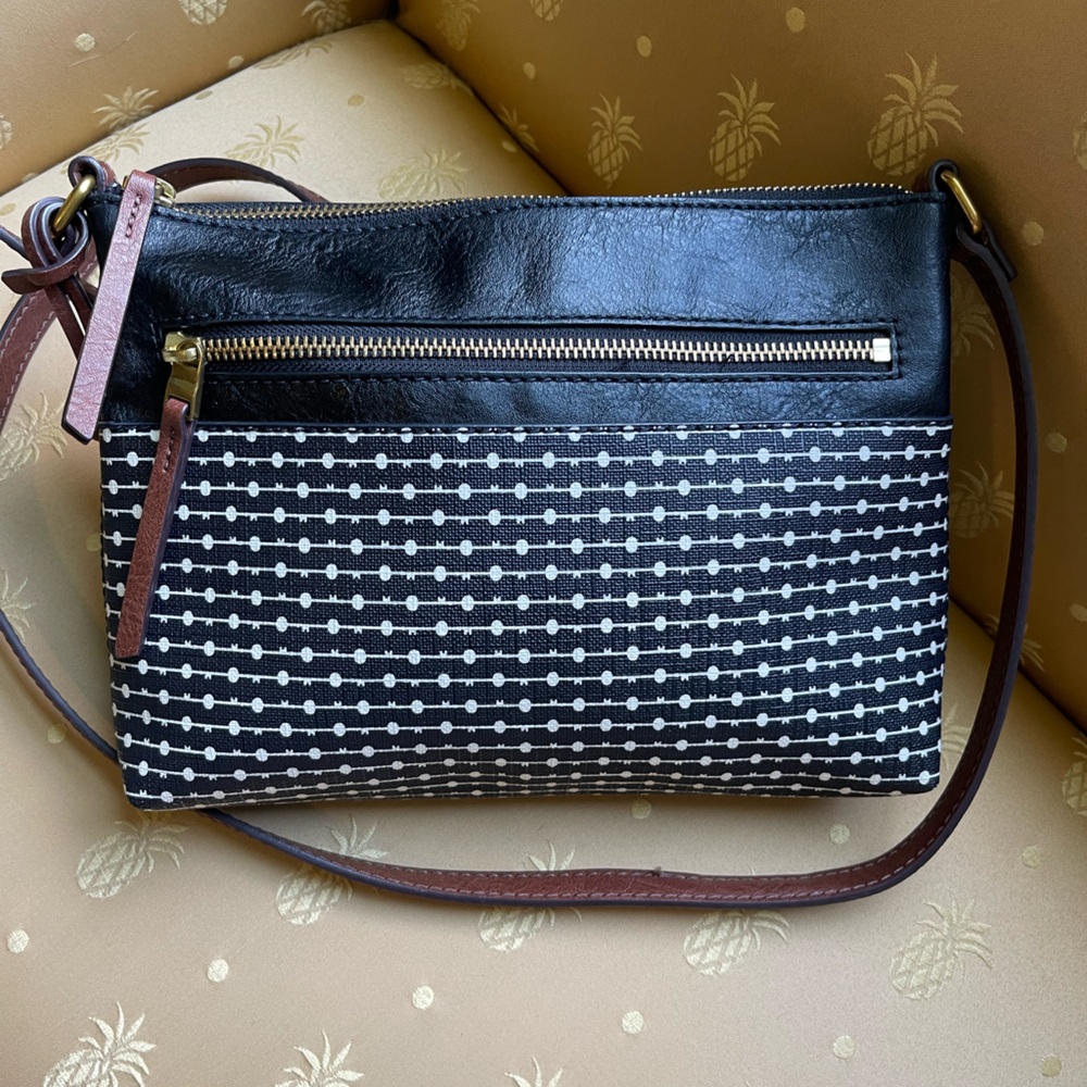 Fossil Fiona East West Crossbody